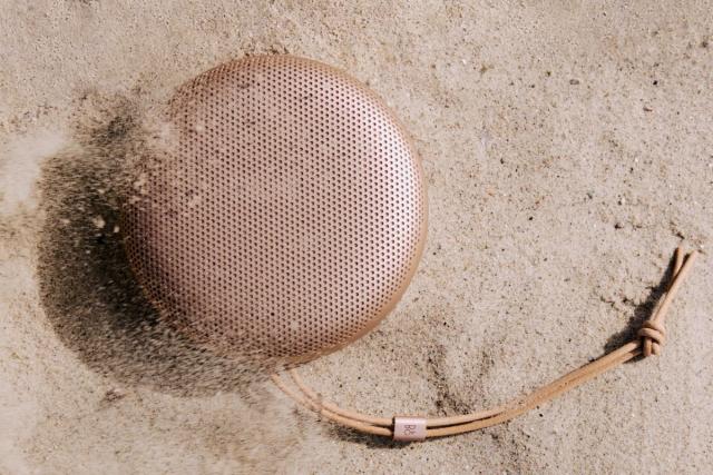 B&O Beosound A1（第三代）评测：今夏户外音乐的理想之选