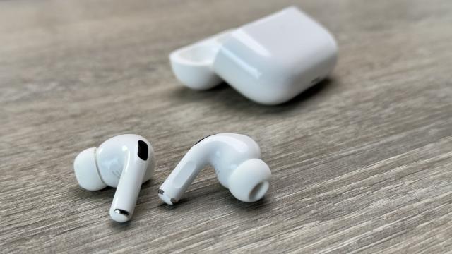 消息称AirPods Pro 3将缺席一项关键功能:实时翻译