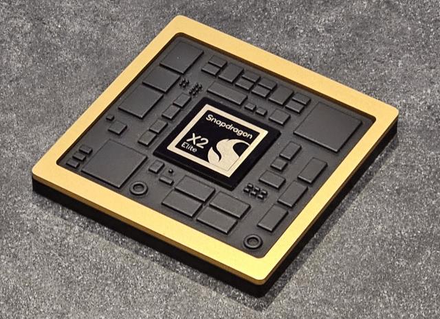 骁龙X2至尊极速版奋力追赶，苹果芯片却已准备换代