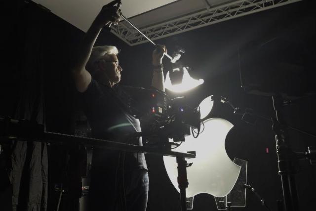 苹果TV全新玻璃质感片头并非在Mac上制作完成