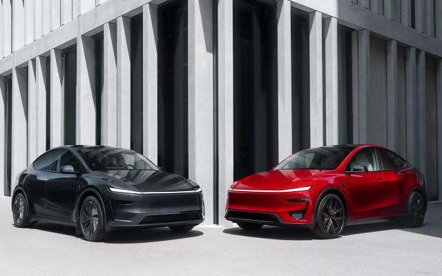 据报道特斯拉正致力于为其车型最终引入无线CarPlay