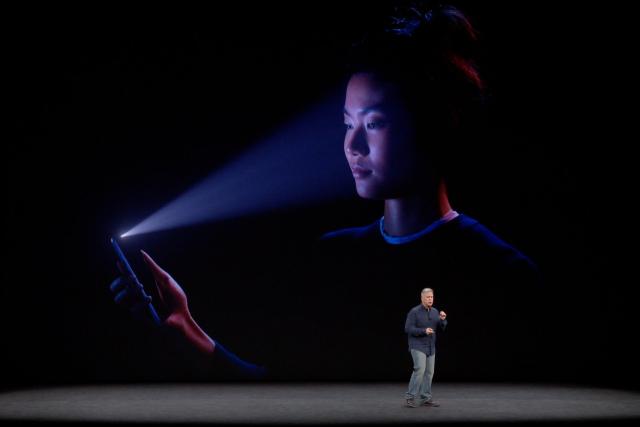 新报告称 iPhone 18 的“灵动岛”或将变得更小