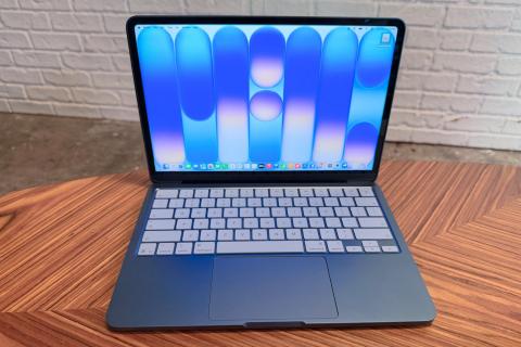 MacBook Neo 把 Windows 本打得满地找牙，还顺手记下了所有对手的名字