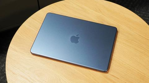 苹果50年“快节奏+敢打破一切”的风格，最终造就了MacBook Neo