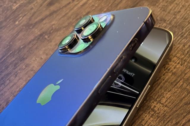 iPhone折叠机进展顺利,秋季发布计划未变,尽管有延迟传闻