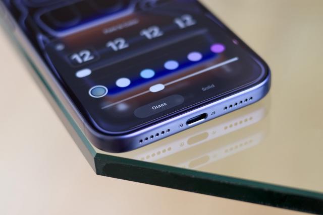 iPhone又爆猛料:2027年或将用上革命性的“Liquid Glass”全新设计