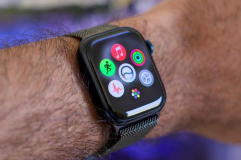爱用数码表冠切后台的人，先别急着升 watchOS 27