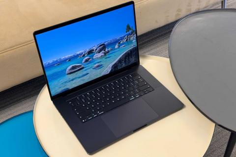 触控屏 MacBook Pro 确实要变轻,但别指望它会薄多少